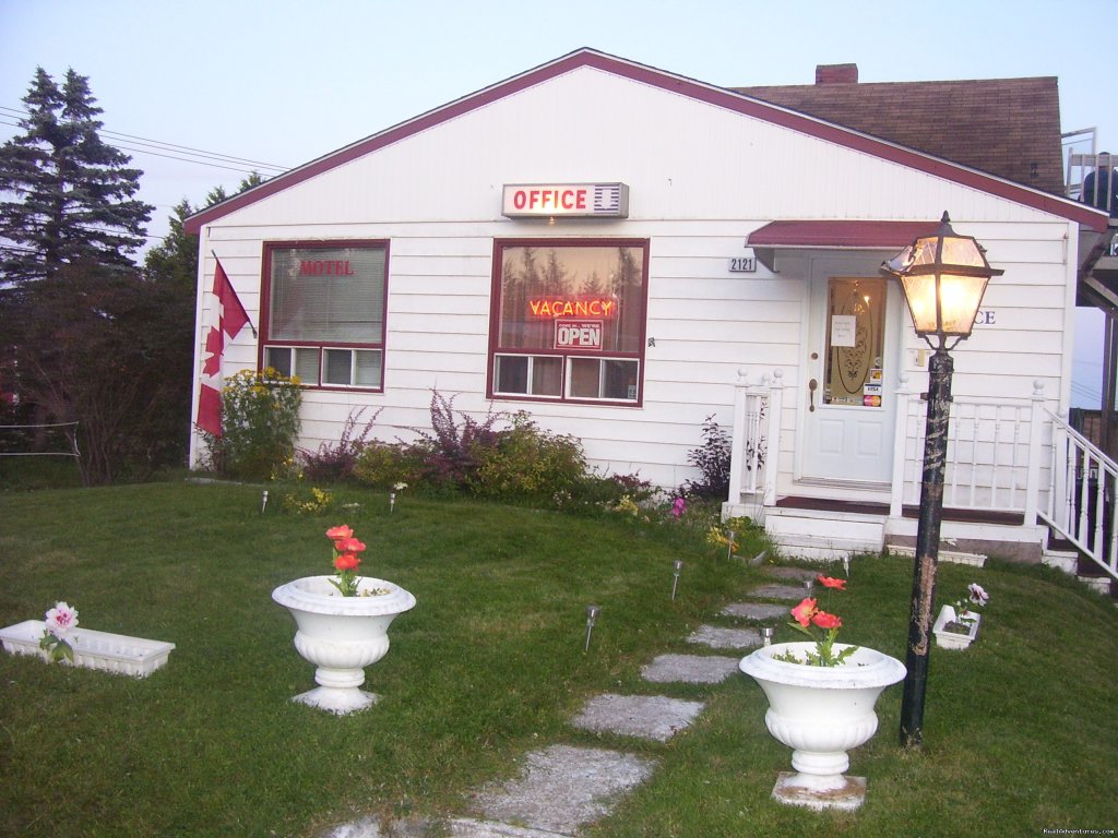 Regent Motel's Office | Regent Motel | Saint John, New Brunswick  | Hotels & Resorts | Image #1/9 | 