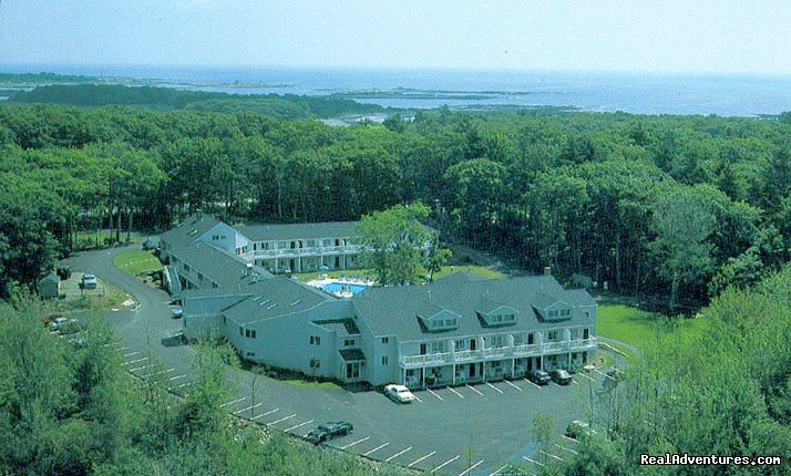 Near the Ocean | Rhumb Line Resort | Kennebunkport, Maine  | Hotels & Resorts | Image #1/10 | 