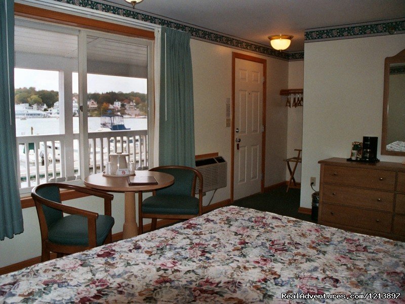 Tugboat Guestroom | Getaway to the Coast at the Tugboat Inn | Image #5/17 | 