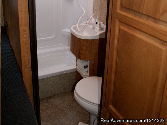 Anchorage RV Rentals: Fully Equipped Bathroom | Alaska RV Rentals | Anchorage Motorhome Rentals | Image #25/25 | 