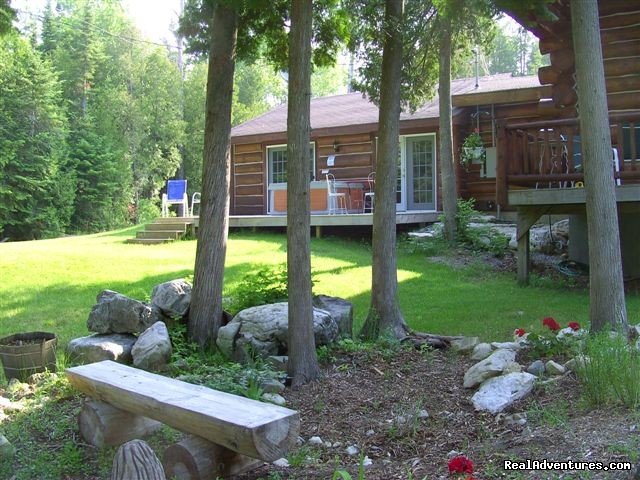 Beautiful Log Home, 3 Bd, Right On The Bay | Image #12/17 | 