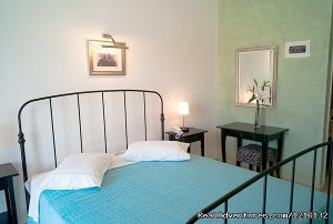Villa Rose          Rooms & Apartments