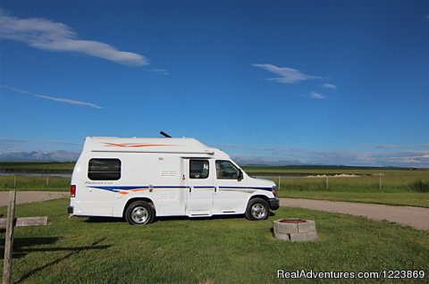 Deluxe Van Camper (DVC) | CanaDream RV Rentals & Sales - Calgary | Image #4/7 | 