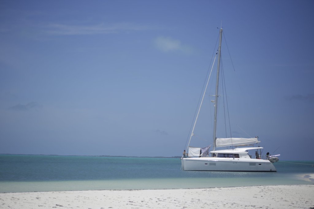 Catamaran Lagoon | Luxury Yacht Charter Cancun Playa Mujeres Mexico | Image #4/37 | 