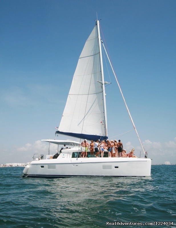 Luxury Yacht Charter Cancun Playa Mujeres Mexico | Image #12/37 | 