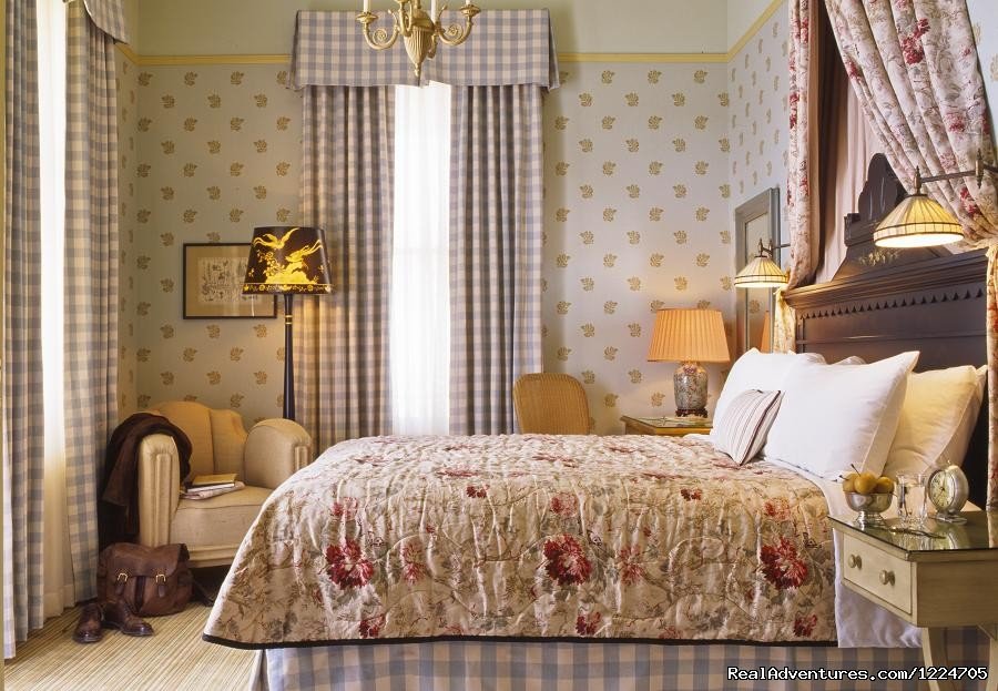 Tallman Historic Bedroom | Tallman Hotel | Image #2/8 | 