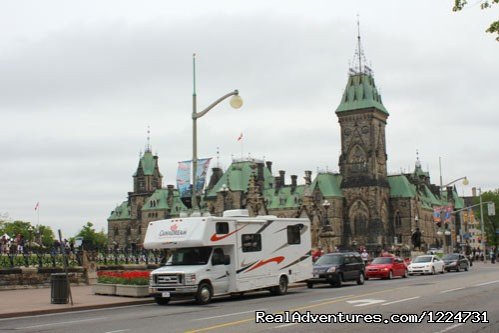 RV in downtown Ottawa | CanaDream RV Rentals & Sales - Toronto | Image #5/10 | 