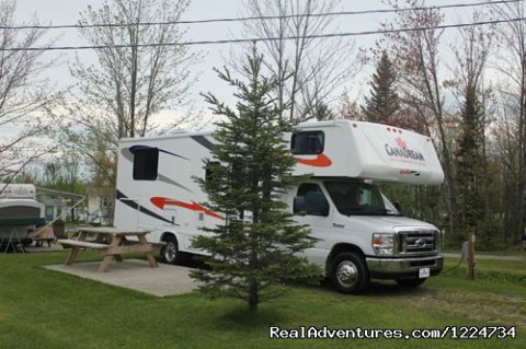 A Quebec RV Campground | Image #2/7 | CanaDream RV Rentals & Sales - Montreal
