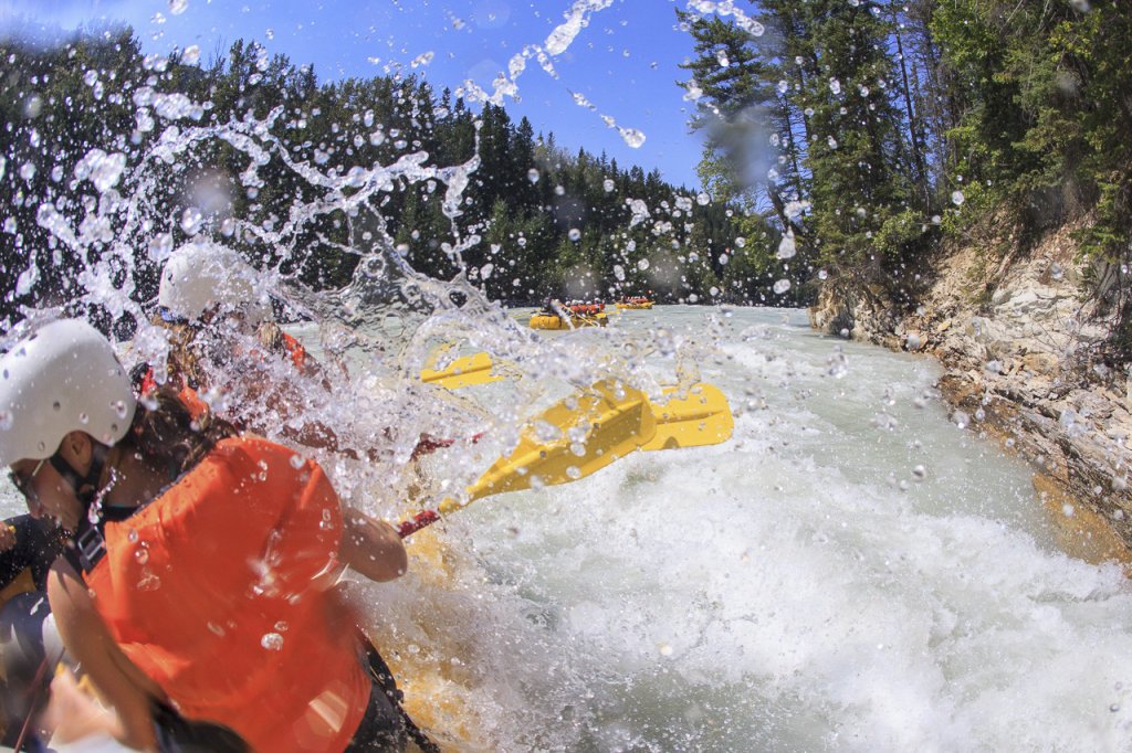 Rafting In Golden Bc On The Kicking Horse River | Glacier Raft Company - Rafting In Golden Bc | Golden, British Columbia  | Rafting Trips | Image #1/8 | 