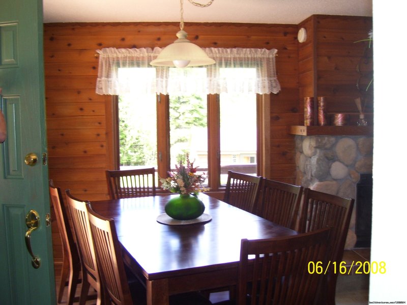 Dining area | Somebody Else's House Near Lake Superior | Image #5/15 | 