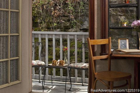 Henry David Thoreau Suite in The Place Next Door | Image #16/23 | Cliff Cottage B&B Luxury Suites/Historic Cottages