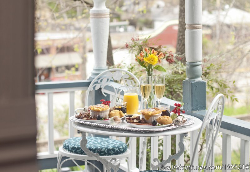 Breakfast is delivered right to your suite | Cliff Cottage B&B Luxury Suites/Historic Cottages | Image #5/23 | 