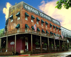 Grand Central Hotel & Spa | Eureka Springs, Arkansas Hotels & Resorts | Great Vacations & Exciting Destinations