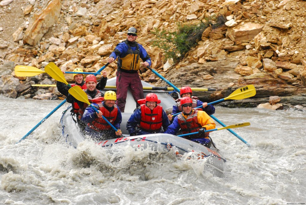 Canyon Run Paddle Raft | Denali Raft Adventures, Inc. | Image #3/9 | 