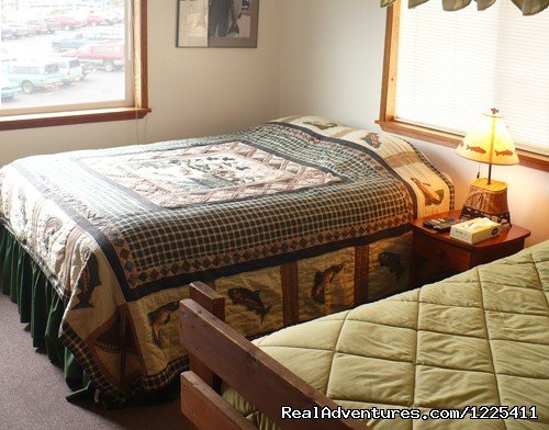 Bedrooms | Wild Strawberry Lodge | Image #8/10 | 