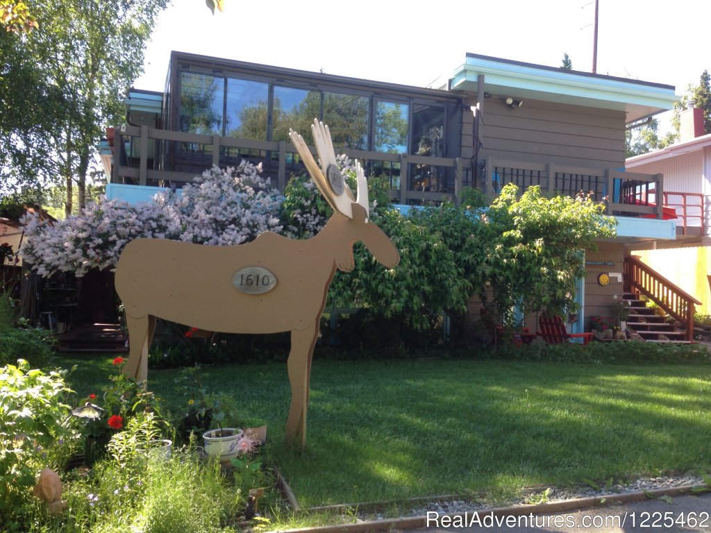 Anchorage Walkabout Town B&B | Anchorage Walkabout Town Bed & Breakfast | Image #2/2 | 