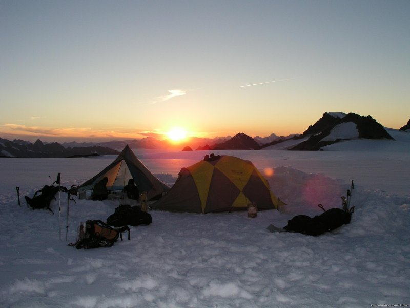 Mountaineering camp | St. Elias Alpine Guides | Image #21/23 | 