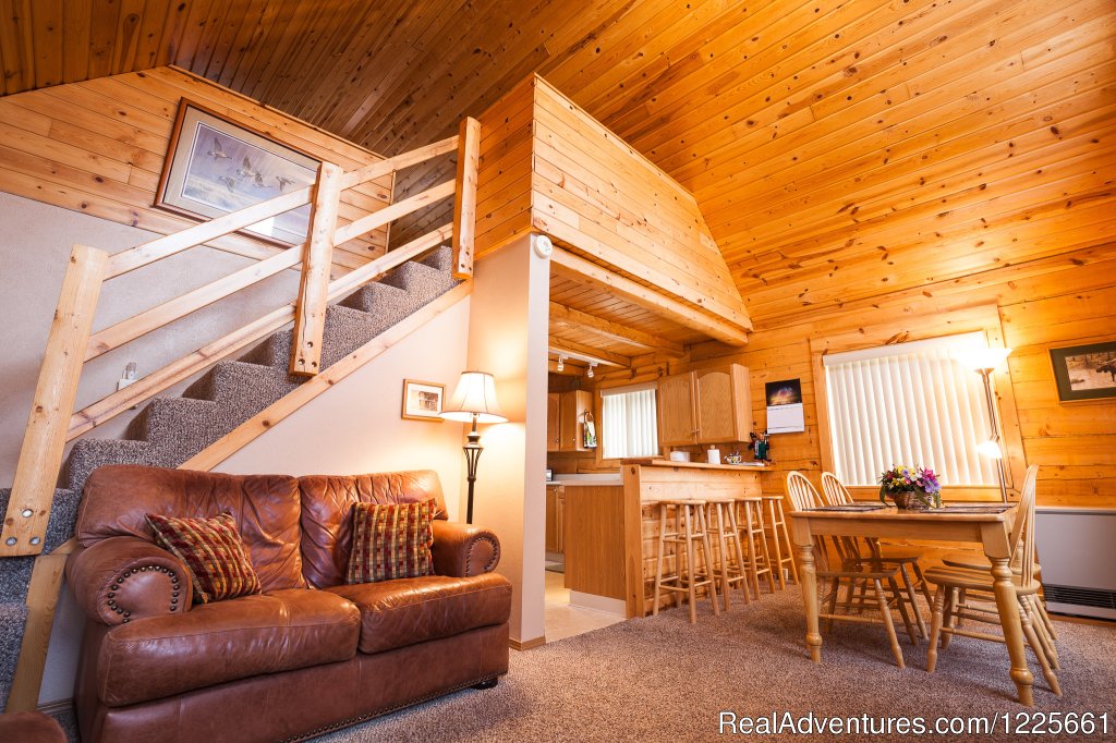 Grande Cabin | Hatcher Pass Bed & Breakfast | Palmer, Alaska  | Bed & Breakfasts | Image #1/2 | 