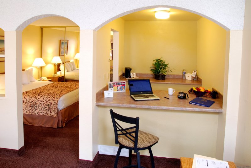 Deluxe Room | Best Western Mardi Gras Hotel and Casino | Image #3/6 | 