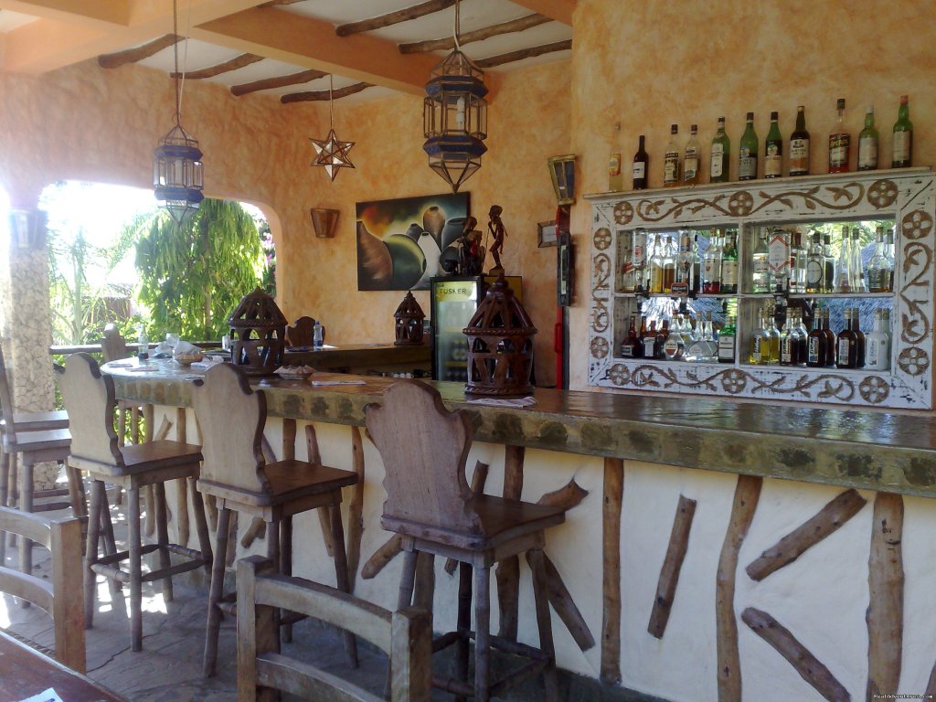 Main Bar Tembo Restaurant | Unforgetable Days at Watamu Tembo Village Resort | Image #3/15 | 