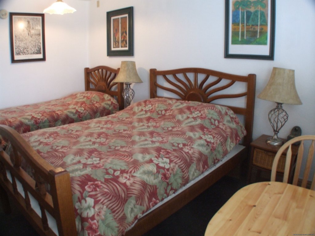 Private Room, Two Beds With Shared Bathroom, | Qupqugiaq Inn Alaska | Image #4/5 | 