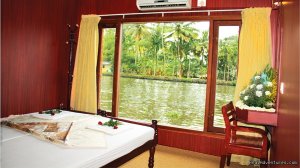 Alappuzha Luxury Kerala Houseboats | Alleppey, India Hotels & Resorts | India Accommodations