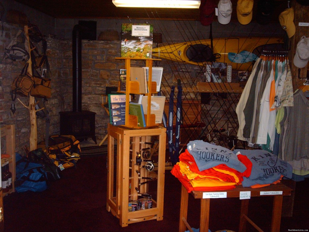 Fly Shop | Kinni Creek Lodge & Outfitters | Image #4/6 | 