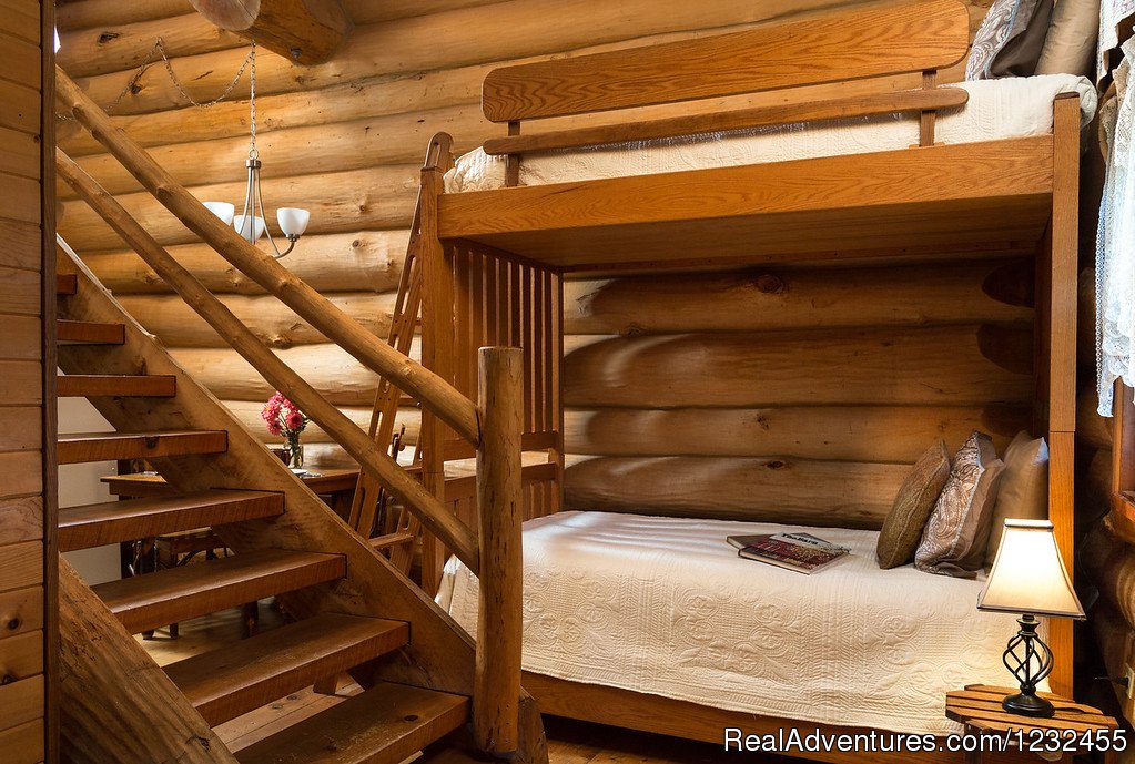 Little House On The Prairie Loft | Justin Trails B&b Resort | Image #12/25 | 