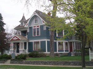 Dreams of Yesteryear | Stevens Point, Wisconsin Bed & Breakfasts | Wisconsin Bed & Breakfasts