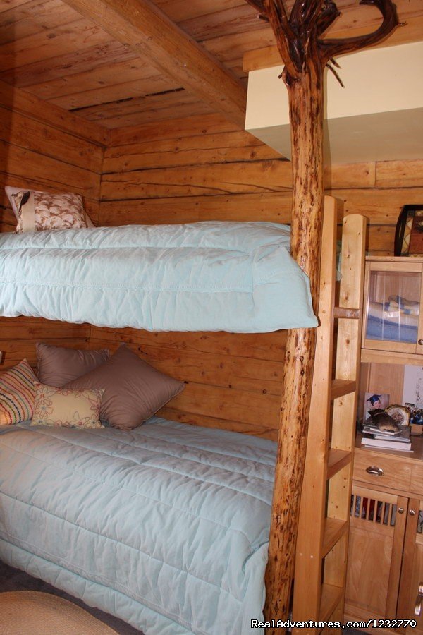 Bunk Room | Dream Catcher Bed & Breakfast | Image #8/13 | 