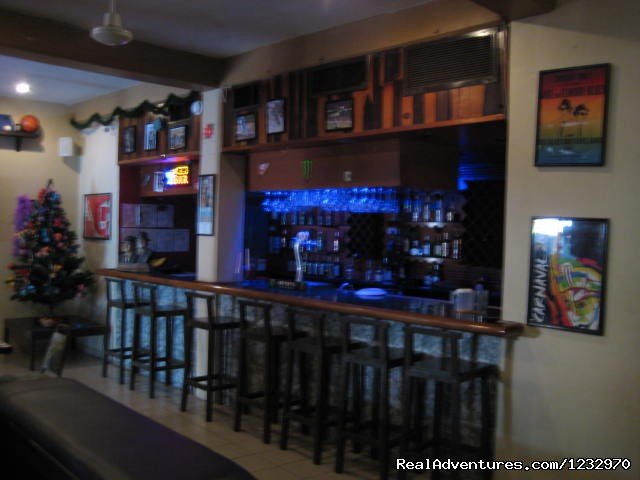 Bar | Backpackers Hostelling Center & Champ's Sports Bar | Image #4/23 | 