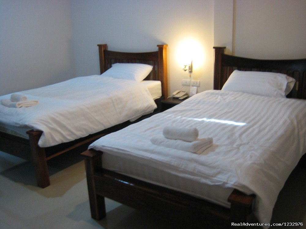 Deluxe Room (Twin Beds) | The Park Nangrong Resort | Image #9/13 | 