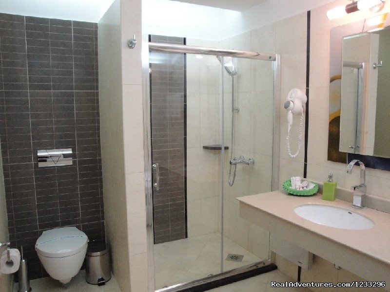 Bathroom | Aleksandar Villa Boutique Hotel | Image #7/13 | 