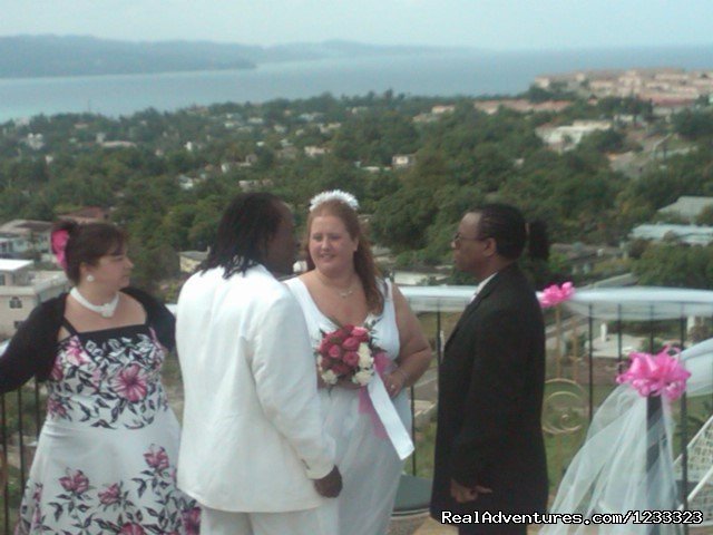 Guest getting married on the roof | Villa Casa De  Fe The Real Get Away | Image #20/23 | 