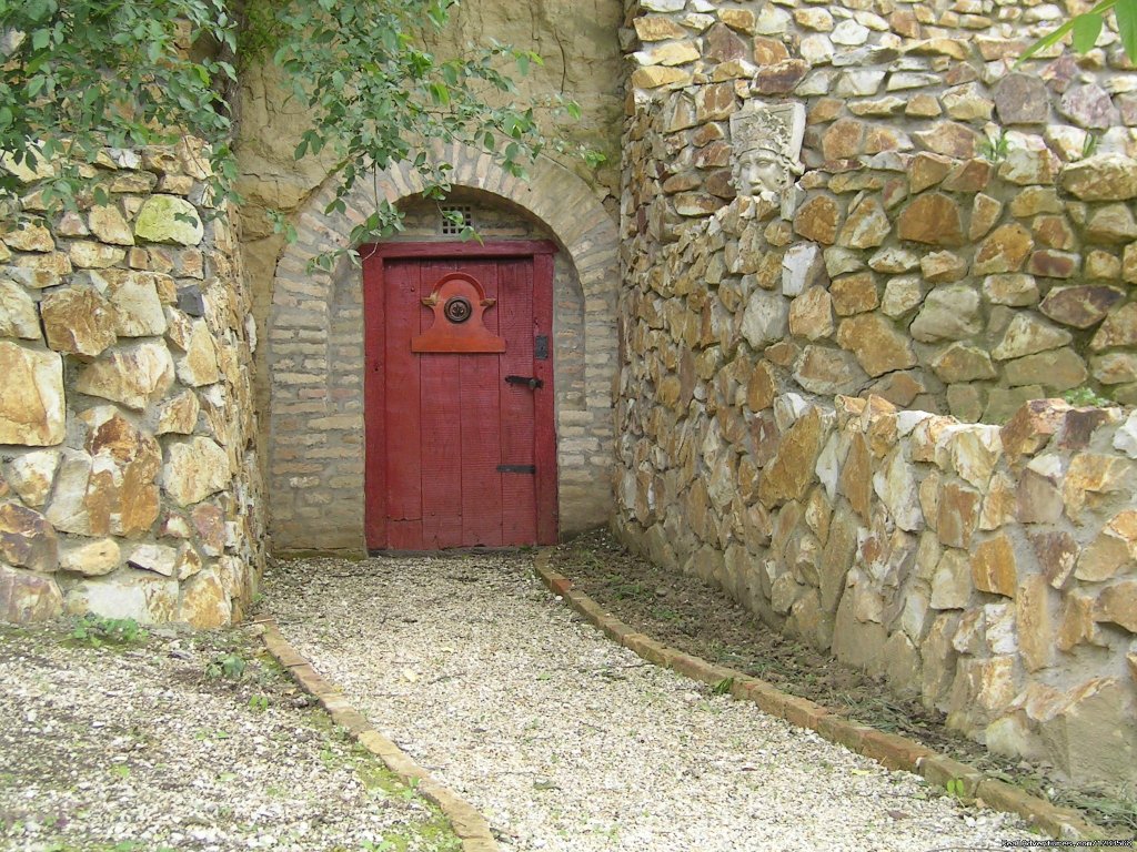 Traditional wine cellar in the mountain | Farmotel Stefania | Image #2/9 | 
