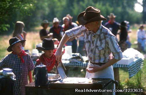 CM Ranch Weekly Chuchwagon Breakfast Cookout | CM Ranch- Beautiful and Historic Dude Ranch | Image #6/24 | 