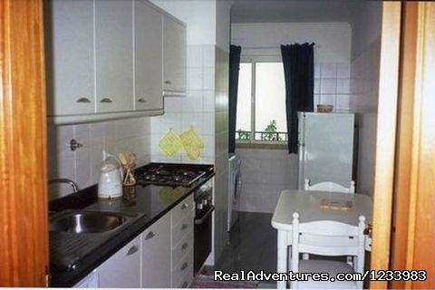 Kitchen | Rent of a seaside lovely holiday flat in Madeira | Image #3/6 | 