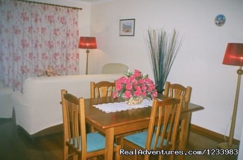 Dining room | Rent of a seaside lovely holiday flat in Madeira | Image #5/6 | 