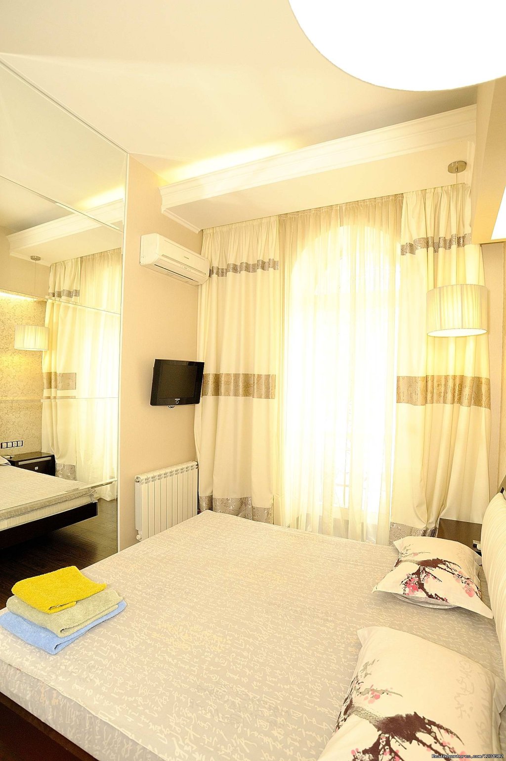 VIP 3room/2 bedroom apartment in the heart of Kiev | Kiev, Ukraine | Hotels & Resorts | Image #1/24 | 
