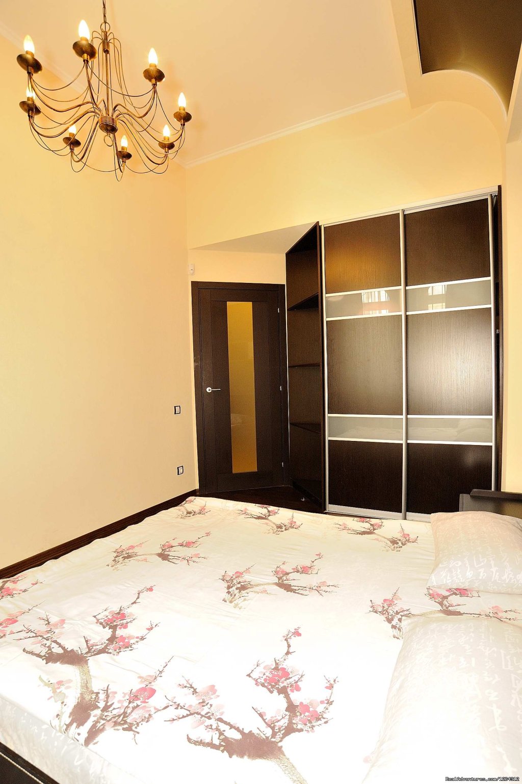 VIP 3room/2 bedroom apartment in the heart of Kiev | Image #12/24 | 