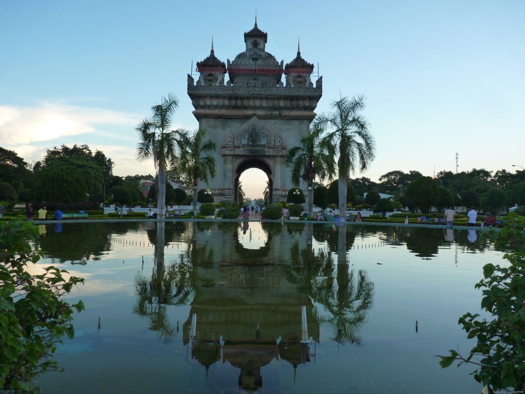 Buddha Park, Vientiane Tour | Image #2/6 | 