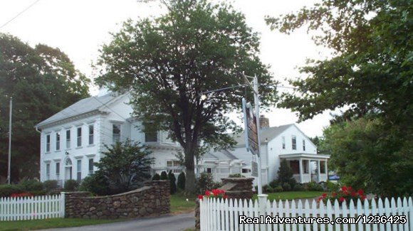Captain Stannard House Bed and Breakfast | Westbrook, Connecticut  | Bed & Breakfasts | Image #1/4 | 