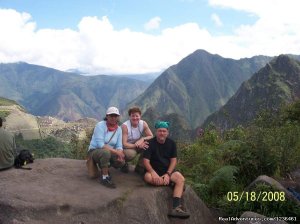 Hiking Inca Trail to Machupicchu