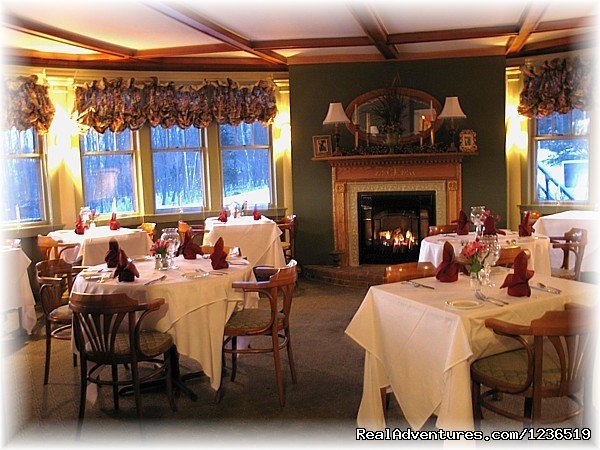 Shaw Dining Room | Greenville Inn at Moosehead Lake | Image #17/23 | 