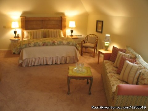 The Shaw Suite | Image #13/23 | Greenville Inn at Moosehead Lake