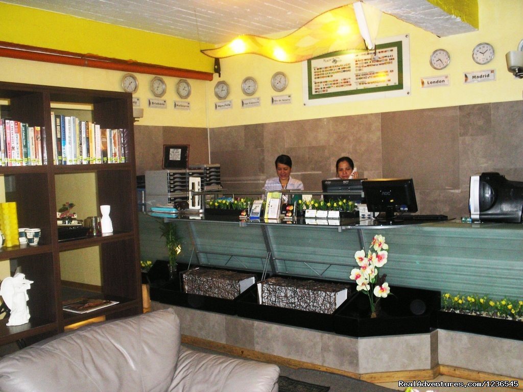 Front Desk | Budget Hotel in Makati City, Philippines | Image #2/8 | 