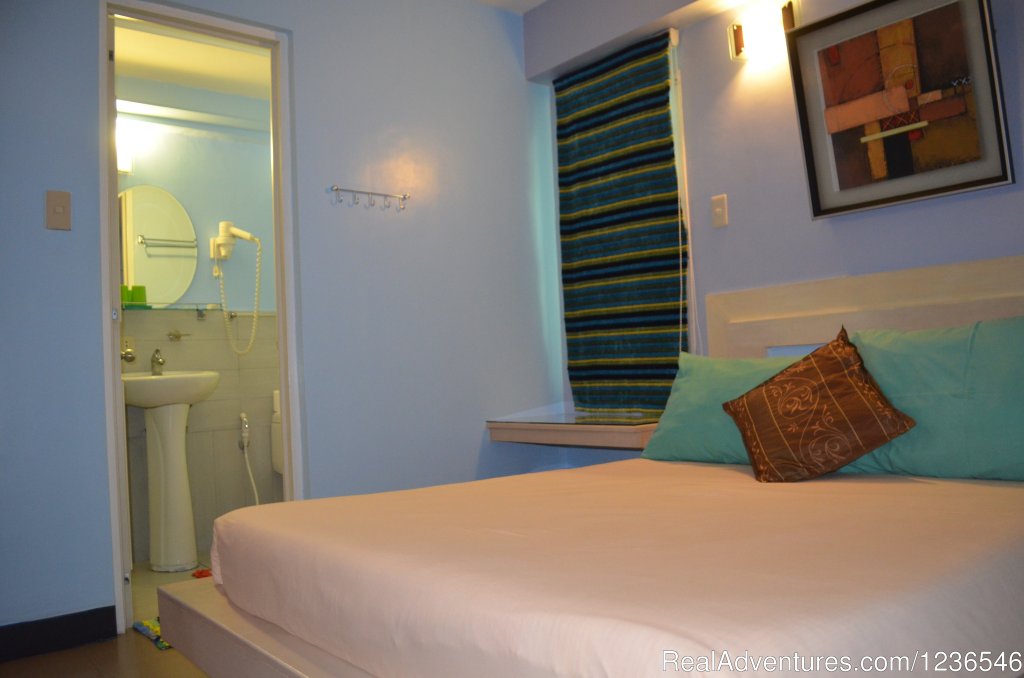 Standard Queen Room | Franchise One Hotel-Makati Prime Accommodation | Image #2/2 | 