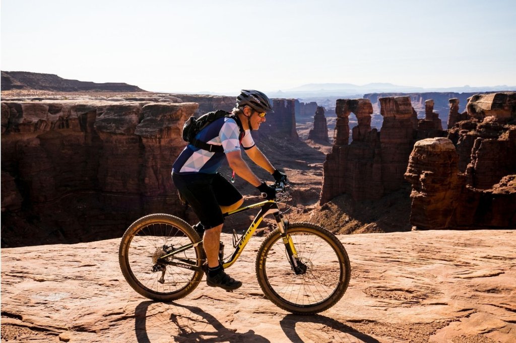 Biking Monument Basin | Mountain Biking The White Rim Trail In Canyonlands | Image #8/11 | 