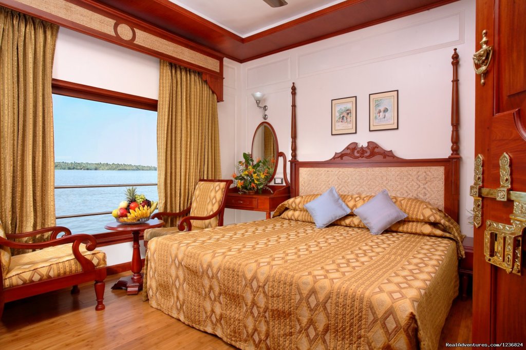 Kerala Honeymoon Houseboats:Romantic Weekend Getaw | Image #2/8 | 