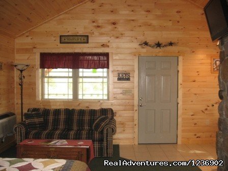 Cabin 10 interior | Beautiful Weekends or Vacations At 7 C's Lodging | Image #4/4 | 